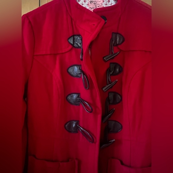 Tulle toggle coat in Red - Picture 2 of 9